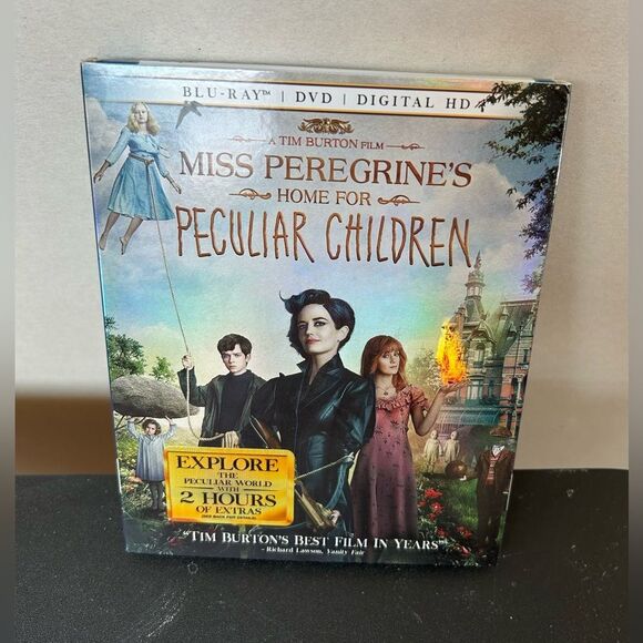 Miss Peregrine's Home for Peculiar Children Blu-ray DVD Digital HD - Picture 2 of 6